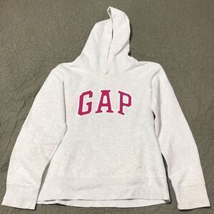 Gap hoodie size medium….S..109
